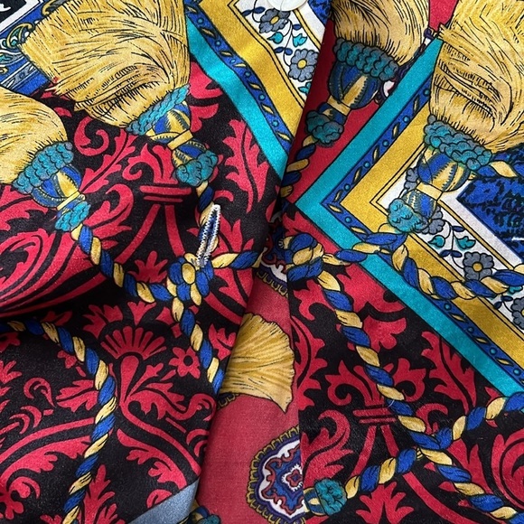 Vintage Printed Long Sleeve Blouse - Picture 3 of 4